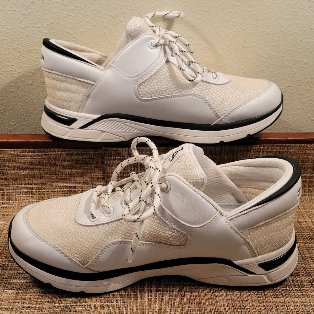 Zeba Men's Hands Free Slip-On Walking Shoes White Black Sz 9.5